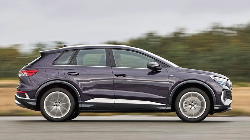 comparativa-audi-q4-tron-45-quattro-vs-b