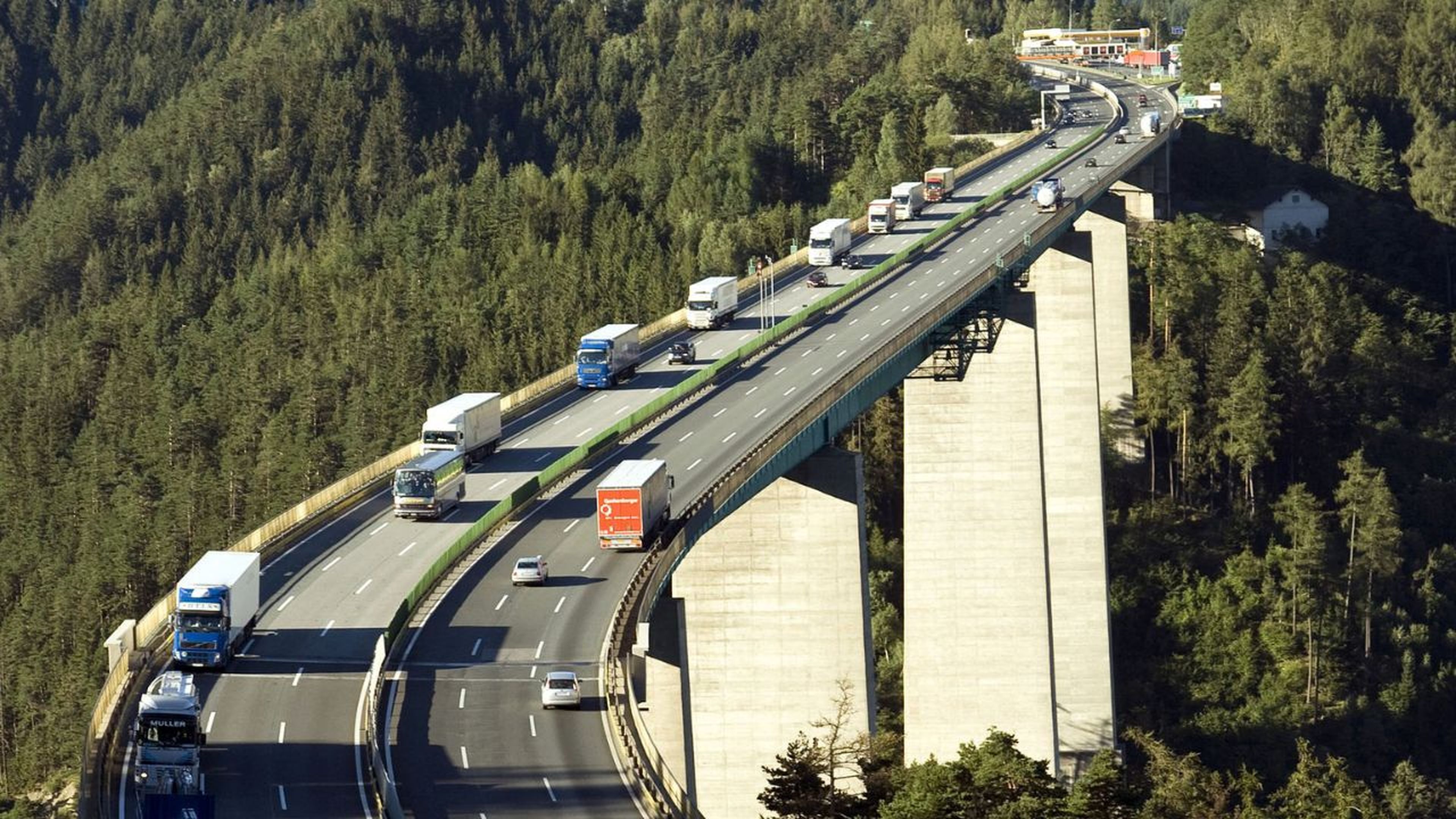 Tras más de 50 años, un puente que une Alemania y Austria se va a demoler: se esperan dos décadas de locura 