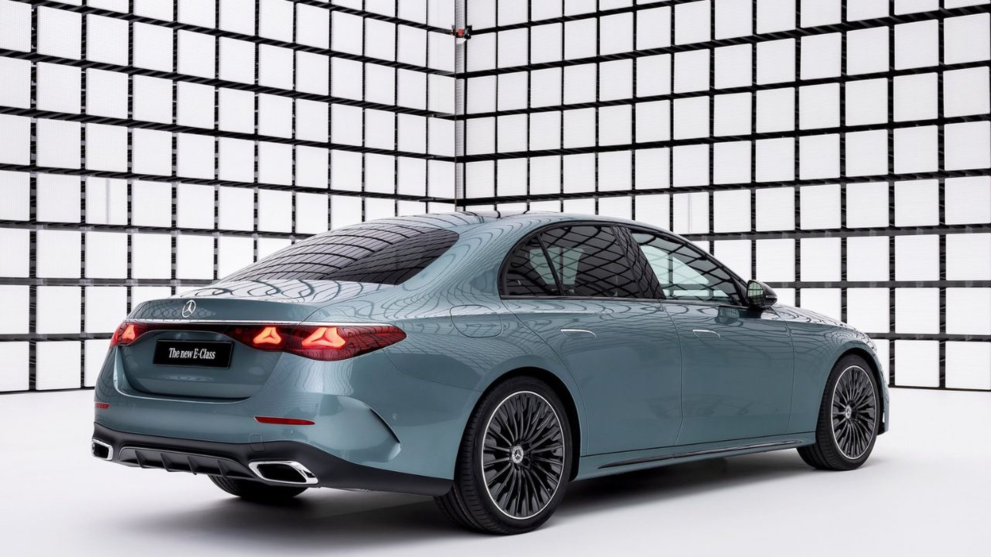 No tendrá el nombre de EQE ni ningún otro experimento: el Mercedes Clase E eléctrico llegará en 2027 