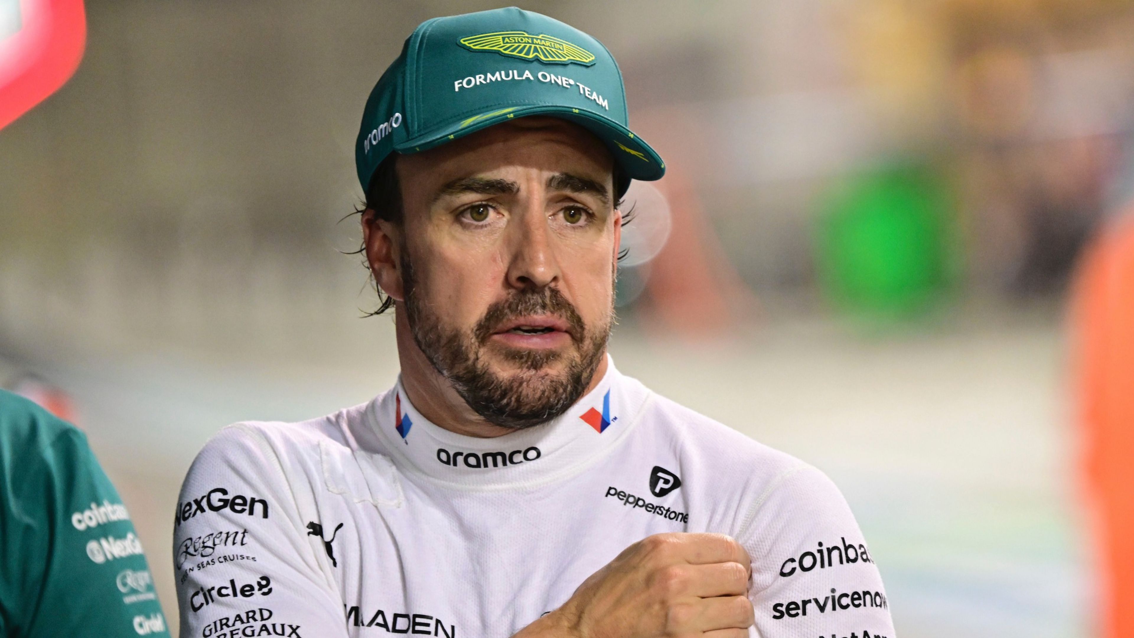 fernando alonso aston martin