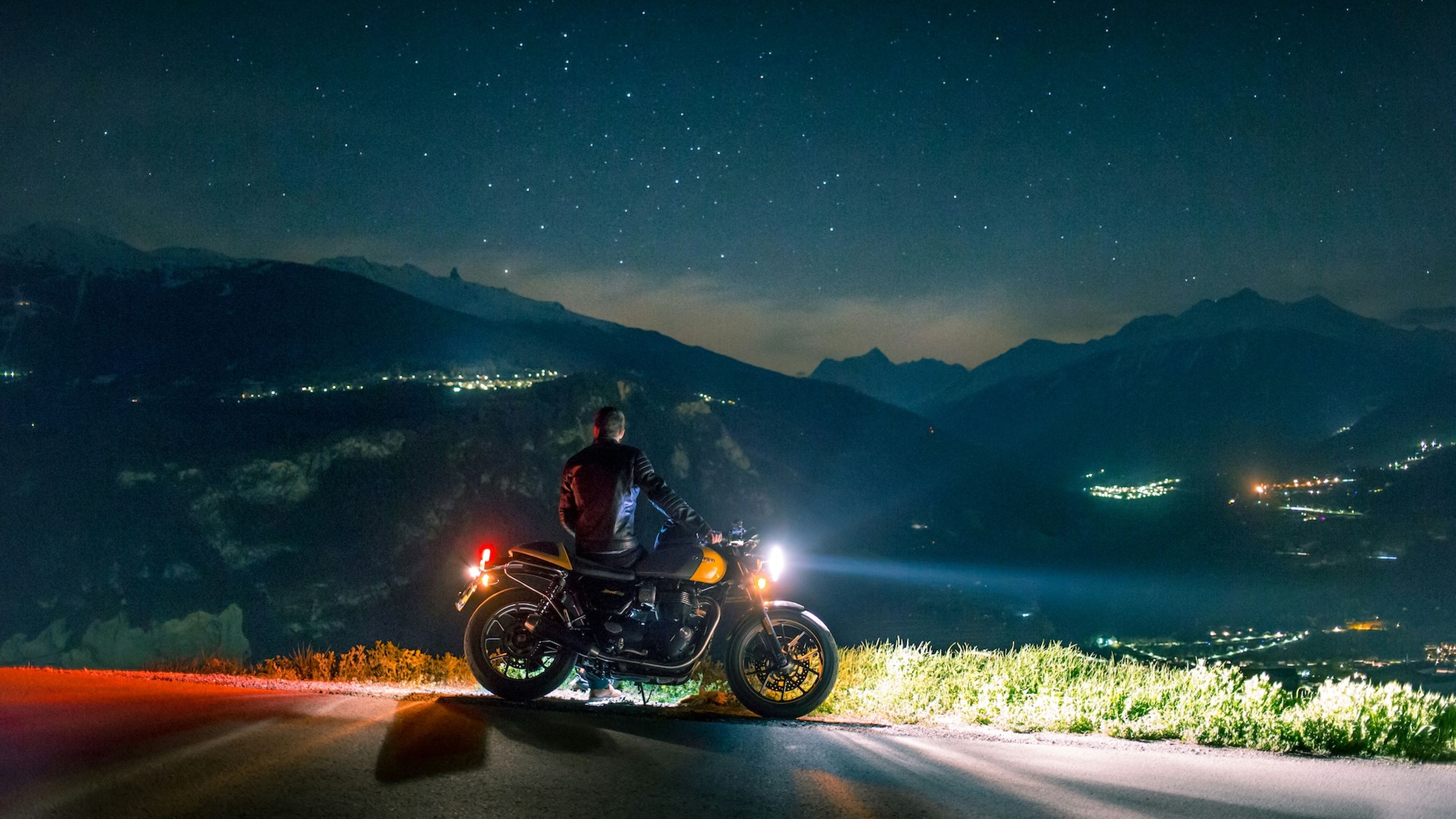 Moto de noche