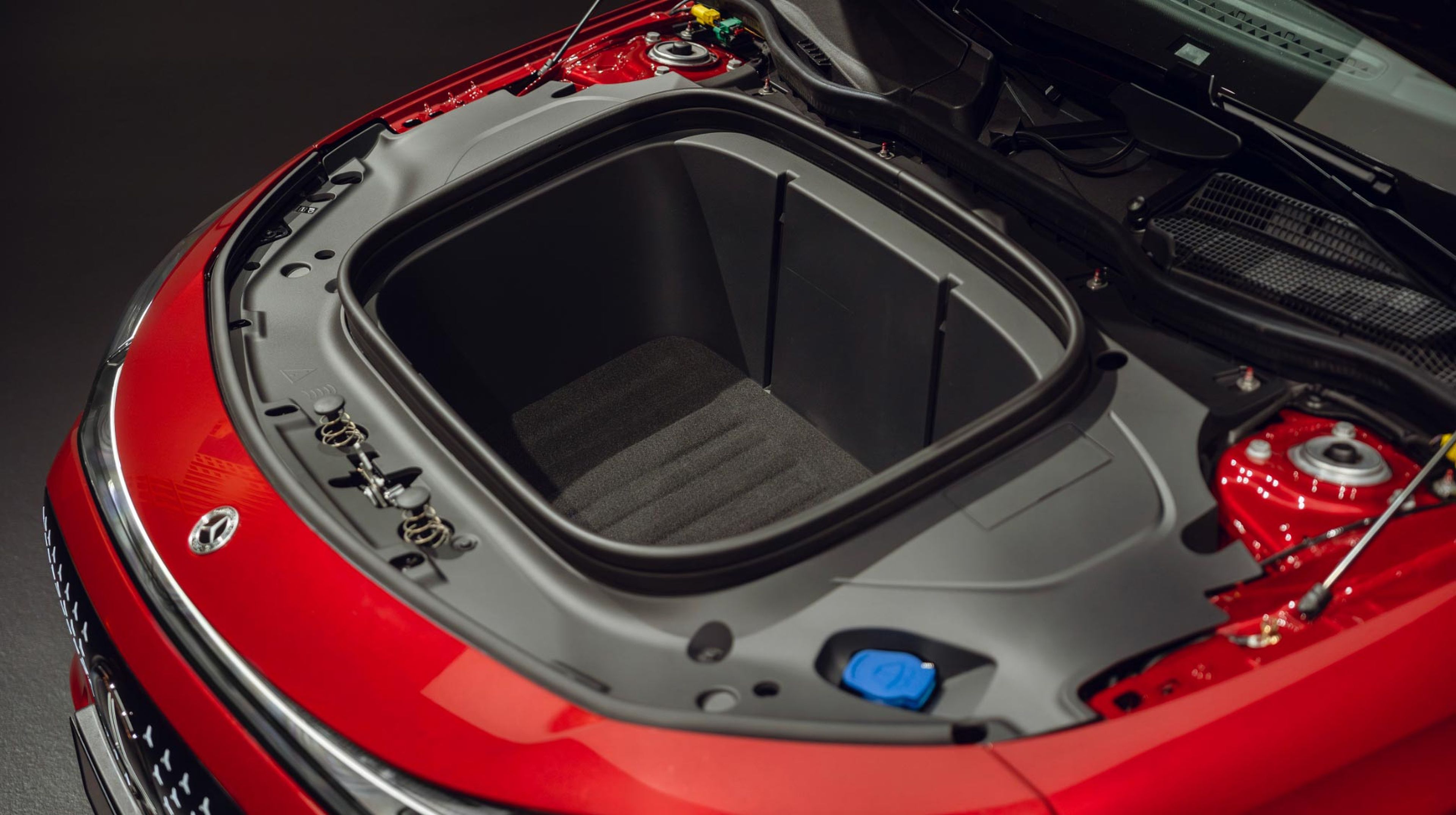 Ya he probado el nuevo Mercedes CLA eléctrico: frunk.