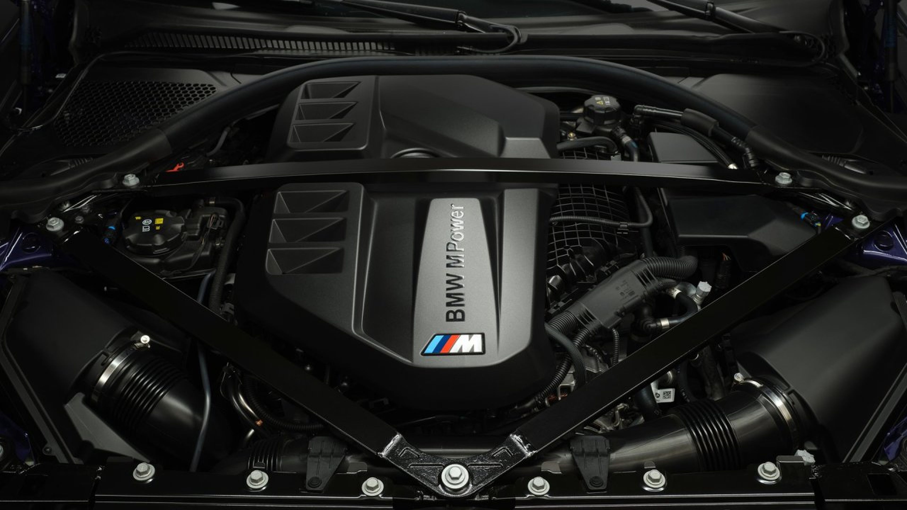 motor-bmw-m2-cs