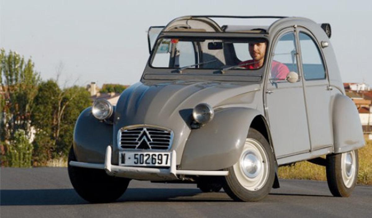 Oeste Continental riqueza Citroën 2CV: feo pero simpático -- Autobild.es