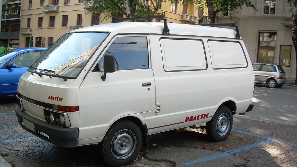 Raros Modelos Inolvidables Asi Era La Nissan Vanette Autobild Es