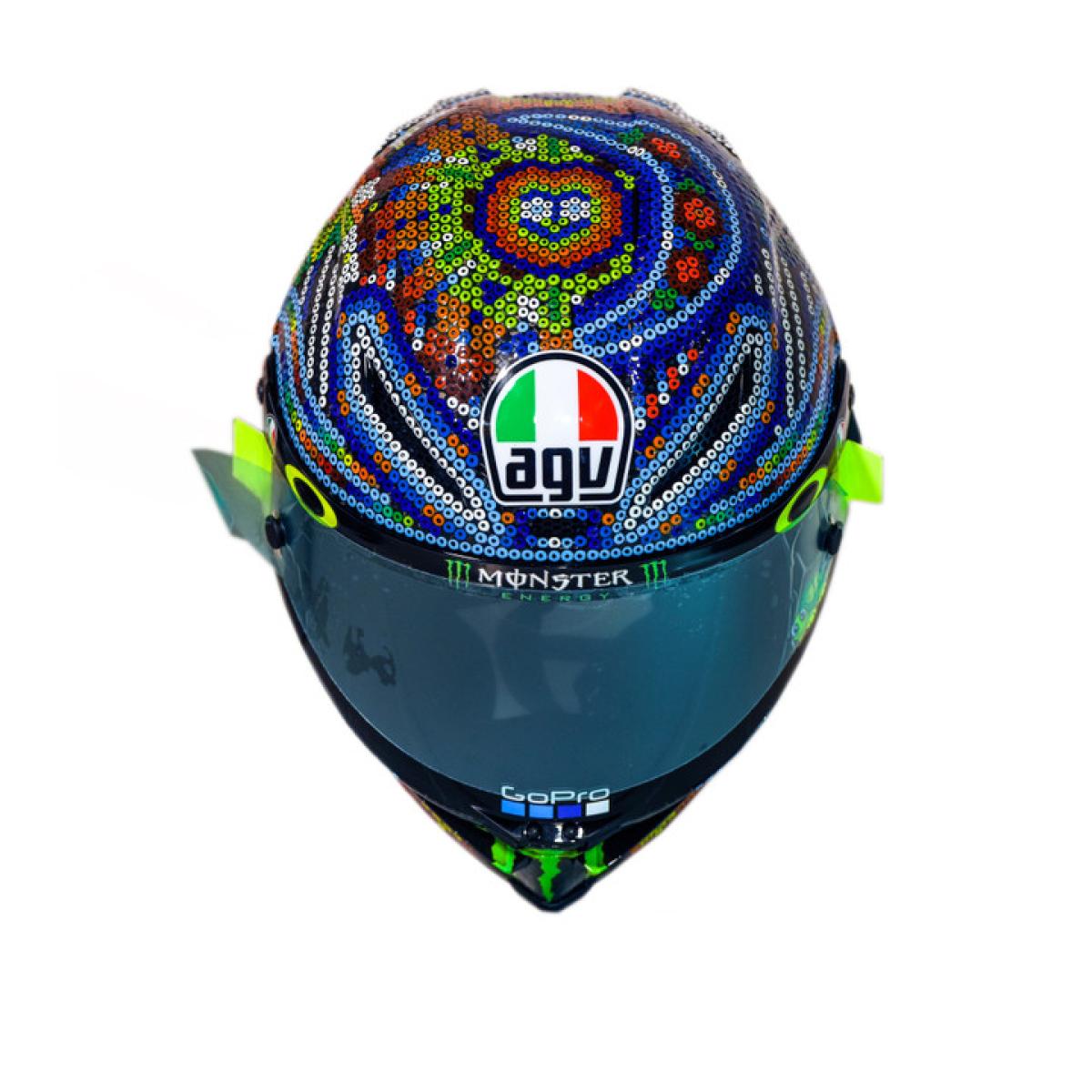 Ganar control Tiranía monte Vesubio Así es el casco de Valentino Rossi para los test invernales de MotoGP 2018  -- Motos -- Motos -- Autobild.es