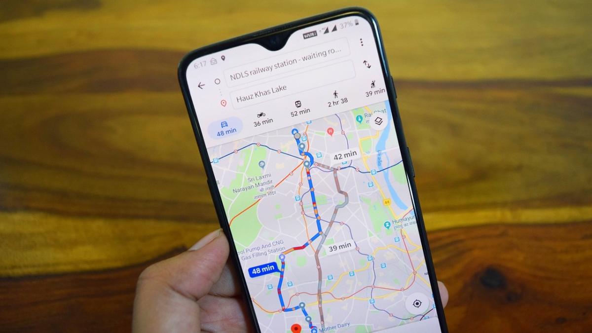This is the trick to make Google Maps work better on Android Auto and Apple CarPlay