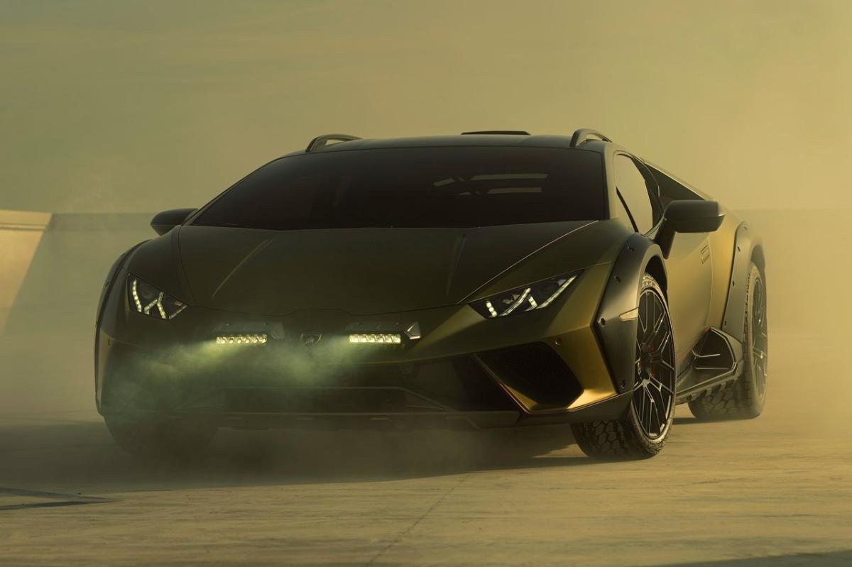 Lamborghini Huracán Sterrato: superdeportivo y todoterreno, con un V10 de  610 CV y 44 milímetros más alto -