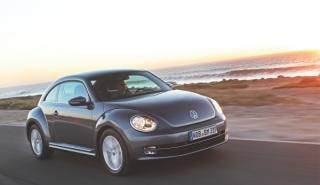 Nuevo Volkswagen Beetle tres cuartos delantero Nuevo Volkswagen Beetle tres cuartos delantero