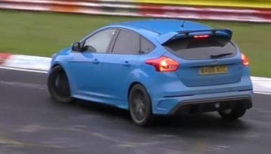 El Conductor De Este Ford Focus Rs Disfruta En Nurburgring Del Drift
