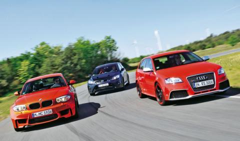 Audi-RS3-BMW-Serie-1-M-Coupe-Ford-Focus-RS-delantera 