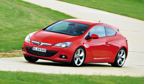 Opel Astra GTC curva Opel Astra GTC curva