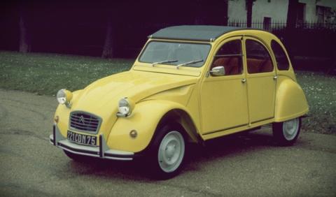 Los 13 coches más terroríficos para concudir Citroën 2 CV Los 13 coches más terroríficos para concudir Citroën 2 CV