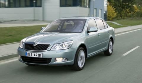 Skoda Octavia y Superb se actualizan Skoda Octavia y Superb se actualizan