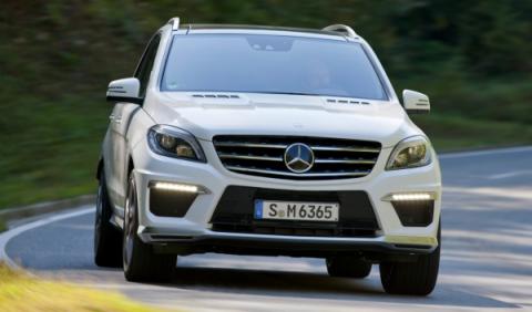 Mercedes-ML-63-AMG-curva Mercedes-ML-63-AMG-curva