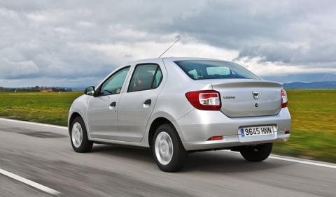 Trasera del Dacia Logan 2013 Trasera del Dacia Logan 2013