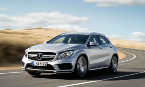 Mercedes GLA 45 AMG delantera Mercedes GLA 45 AMG delantera