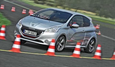 Peugeot 208 GTi frontal Peugeot 208 GTi frontal
