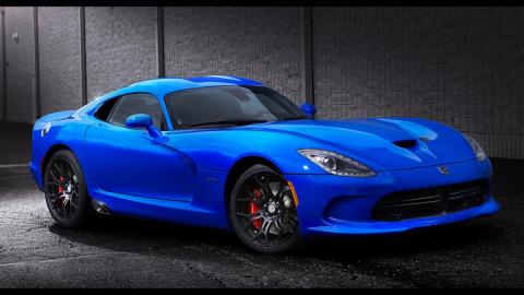 Delantera del Dodge Viper SRT 2015 Delantera del Dodge Viper SRT 2015