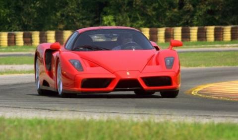 ¿Un Ferrari Enzo por 300.000 euros? Esto tiene truco ¿Un Ferrari Enzo por 300.000 euros? Esto tiene truco