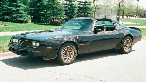 Pontiac Firebird Trans Am Special Edition - frontal Pontiac Firebird Trans Am Special Edition - frontal