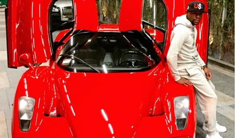 Floyd Mayweather se ha comprado un Ferrari Enzo