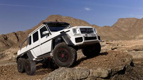 Mercedes G 63 AMG 6x6 delantera Mercedes G 63 AMG 6x6 delantera