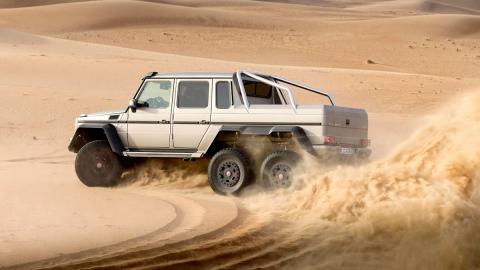Mercedes G 63 AMG 6x6 trasera Mercedes G 63 AMG 6x6 trasera