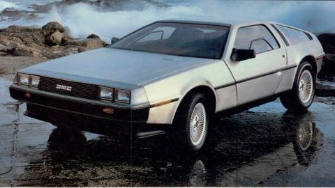 DeLorean DMC-12 - Regreso al Futuro - frontal DeLorean DMC-12 - Regreso al Futuro - frontal