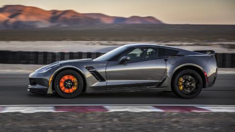 Chevrolet-Corvette-Z06-2015-lateral Chevrolet-Corvette-Z06-2015-lateral