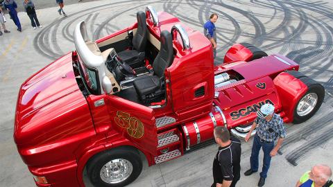 Svempa Scania Red Pearl Svempa Scania Red Pearl