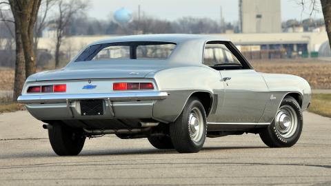 mejores-clasicos-deportivos-americanos-chevrolet-camaro-zl1-zaga mejores-clasicos-deportivos-americanos-chevrolet-camaro-zl1-zaga