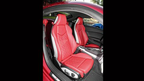 Audi TTS 2015 asientos Audi TTS 2015 asientos