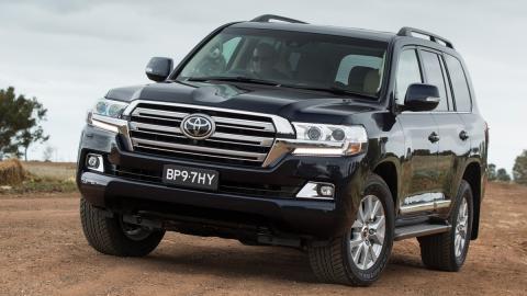 Toyota-Land-Cruiser-200-2016 Toyota-Land-Cruiser-200-2016