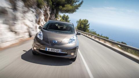 Nissan Leaf 2016 frontal Nissan Leaf 2016 frontal