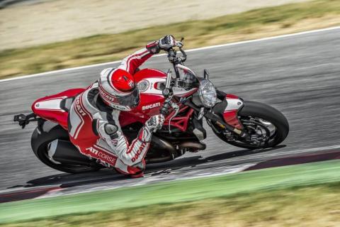 Ducati-Monster-1200R-circuito Ducati-Monster-1200R-circuito