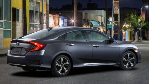 Honda Civic Sedan 2016 trasera Honda Civic Sedan 2016 trasera