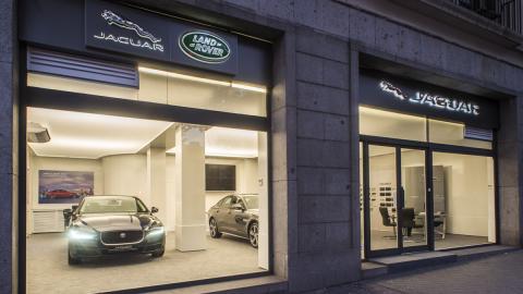 Jaguar Land Rover Store vista exterior Jaguar Land Rover Store vista exterior