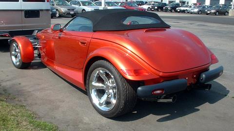 Coches terrorificos Halloween Plymouth Prowler lateral Coches terrorificos Halloween Plymouth Prowler trasera