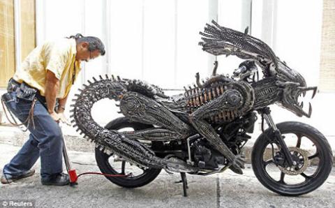moto-halloween moto-halloween