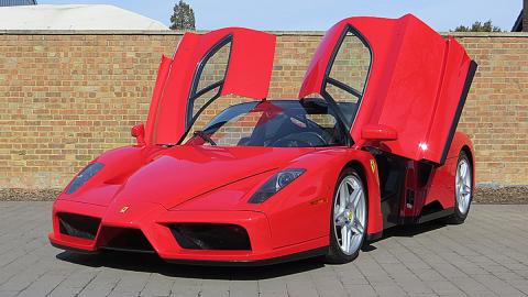 Venta Ferrari Enzo Reino Unido frontal Venta Ferrari Enzo Reino Unido