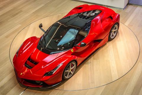 Un Ferrari LaFerrari a la venta en Reino Unido Un Ferrari LaFerrari a la venta en Reino Unido