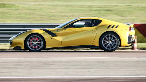 Ferrari F12 tdf Ferrari F12 tdf
