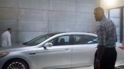 lebron james kia k900 lebron james kia k900