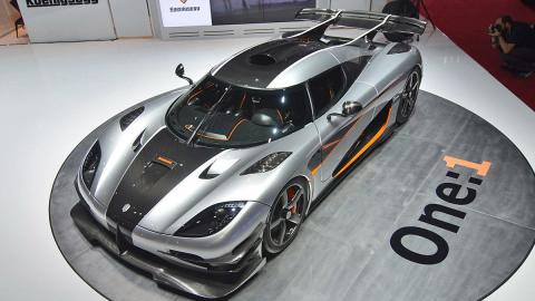 Koenigsegg One:1: 440 km/h Koenigsegg One:1: 440 km/h