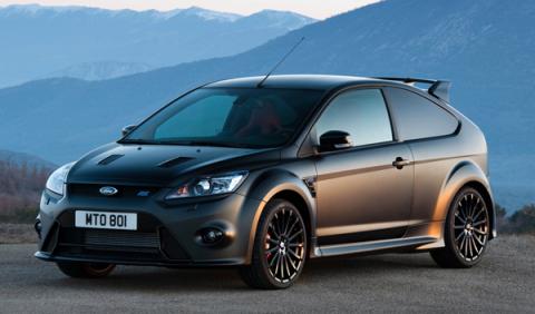 El negro mate de la carrocería combina con las llantas y con el matiz brillante de la parrilla Fotos: Ford Focus RS500: sólo para coleccionistas
