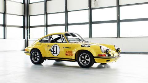 Porsche 911 2.5 S/T by Porsche Classic lateral Porsche 911 2.5 S/T by Porsche Classic