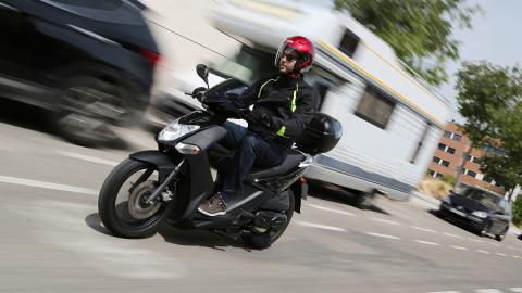 Prueba-Kymco-Agility-City-125-acción Prueba-Kymco-Agility-City-125-acción