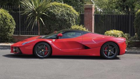 Ferrari LaFerrari lateral Ferrari LaFerrari lateral