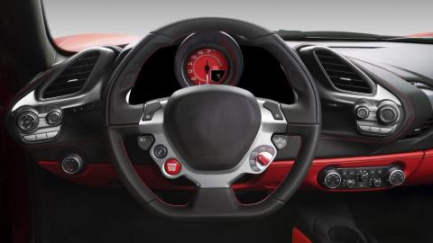 Identifica 7 volantes Ferrari 488 GTB Identifica 7 volantes